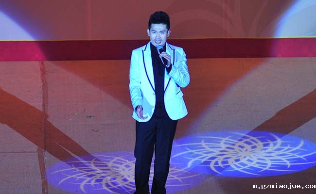 青年男高音独唱演员宫栋才演唱歌曲《我的中国梦》 青年男高音独唱演员宫栋才演唱歌曲《我的中国梦》