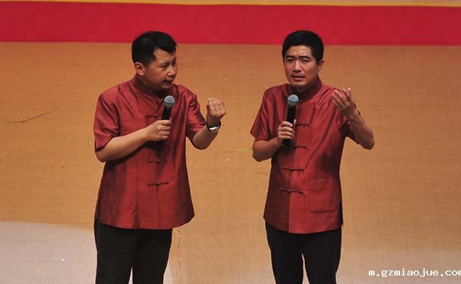 优秀青年相声演员何云伟、应宁表演相声《生活细节》 优秀青年相声演员何云伟、应宁表演相声《生活细节》