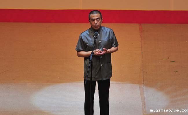 青年相声演员冯巍讲述故事《诚信无价》 青年相声演员冯巍讲述故事《诚信无价》