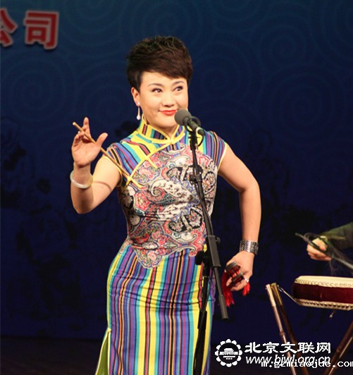 梅花 杨菲_副本.jpg