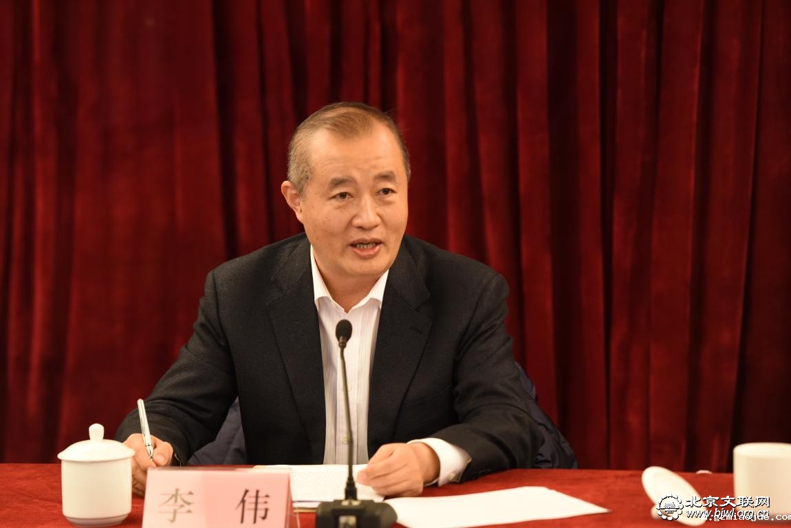 市委常委、宣传部长李伟讲话