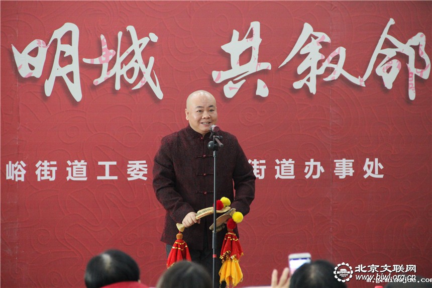 1-解英磊表演牛骨数来宝《数唱北京城》 1-解英磊表演牛骨数来宝《数唱北京城》