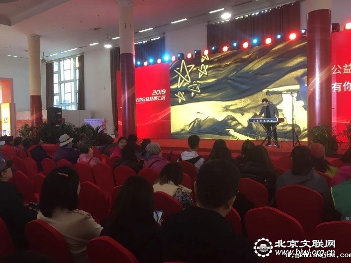 3北京沙画协会表演《歌唱祖国》 3北京沙画协会表演《歌唱祖国》